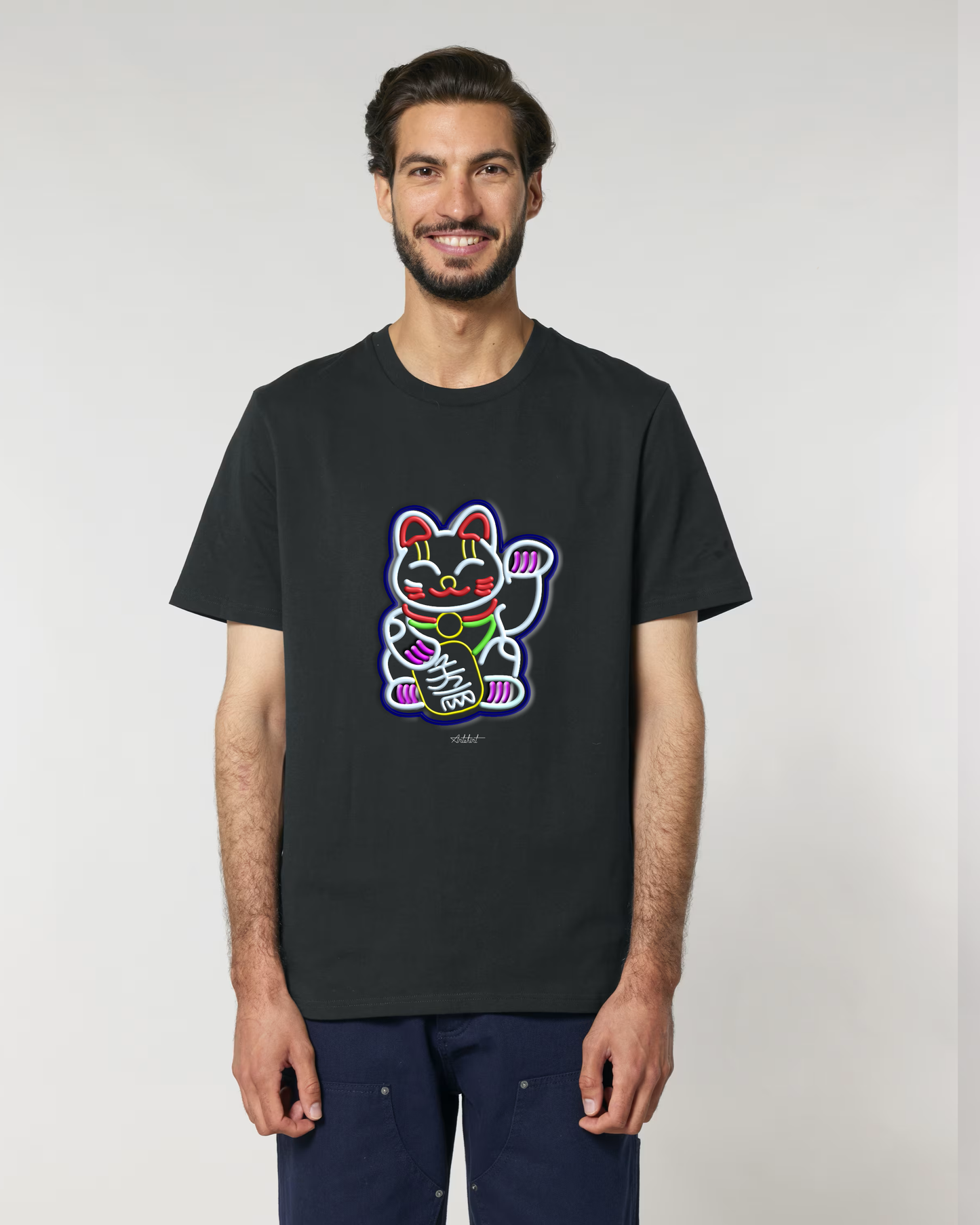 YUGEN LAB MANEKI NEKO – CREATOR – Kunstshirt
